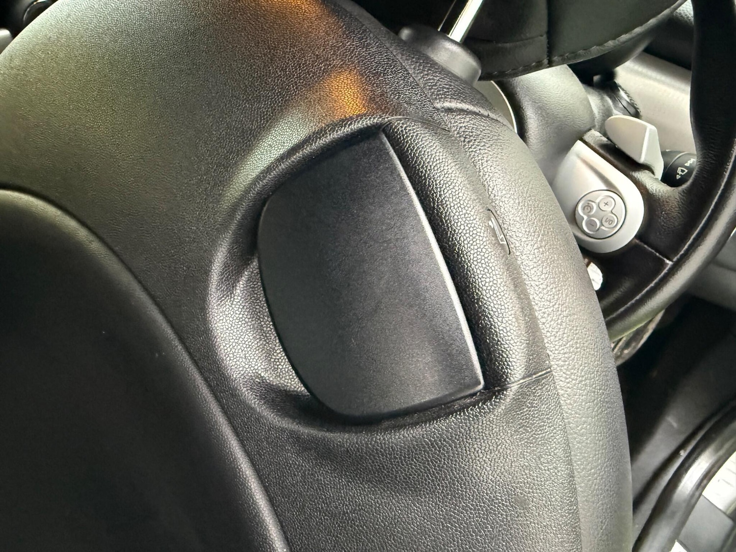 Used MINI Convertible 2009 for sale - 76522126: Photo 22