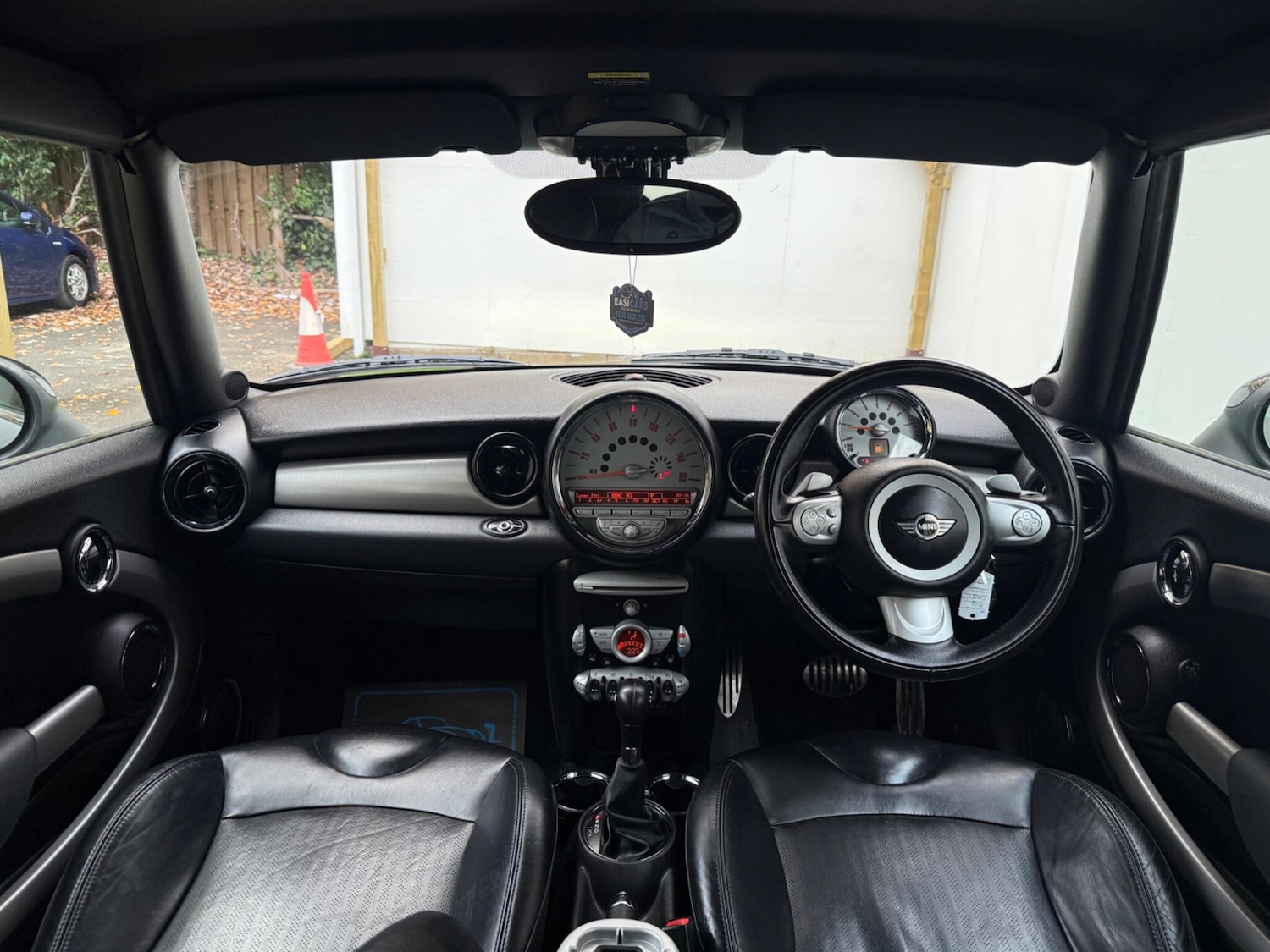 Used MINI Convertible 2009 for sale - 76522126: Photo 29