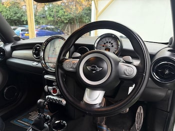 Used MINI Convertible 2009 for sale - 76522126: Photo