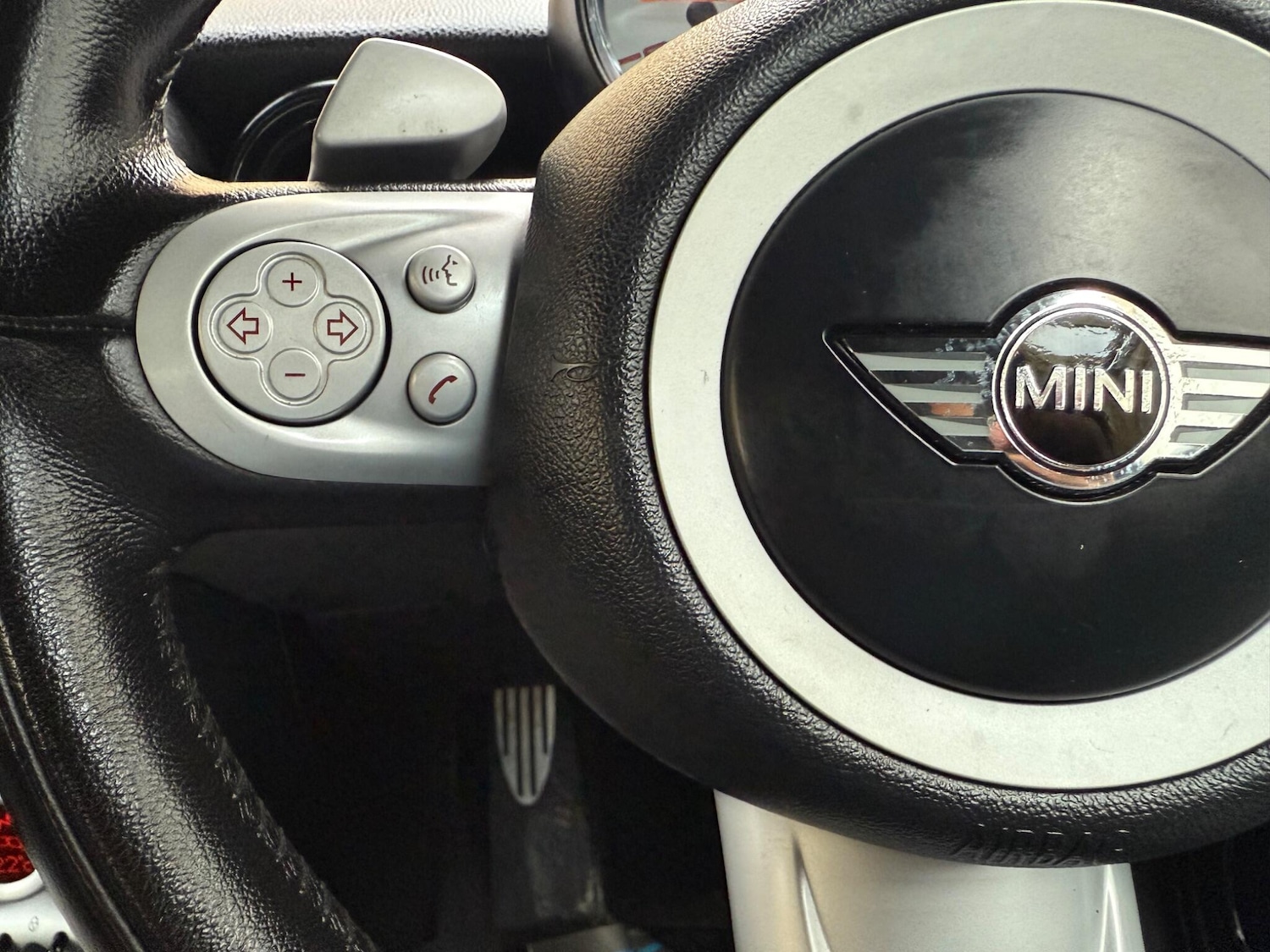 Used MINI Convertible 2009 for sale - 76522126: Photo 35