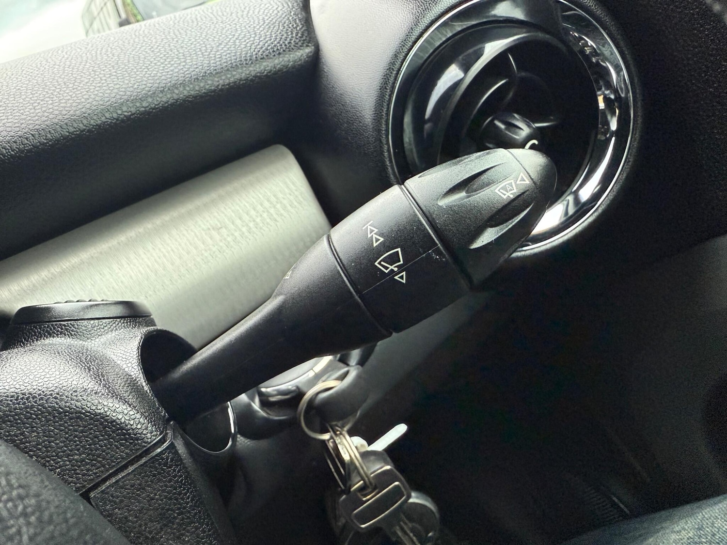 Used MINI Convertible 2009 for sale - 76522126: Photo 38