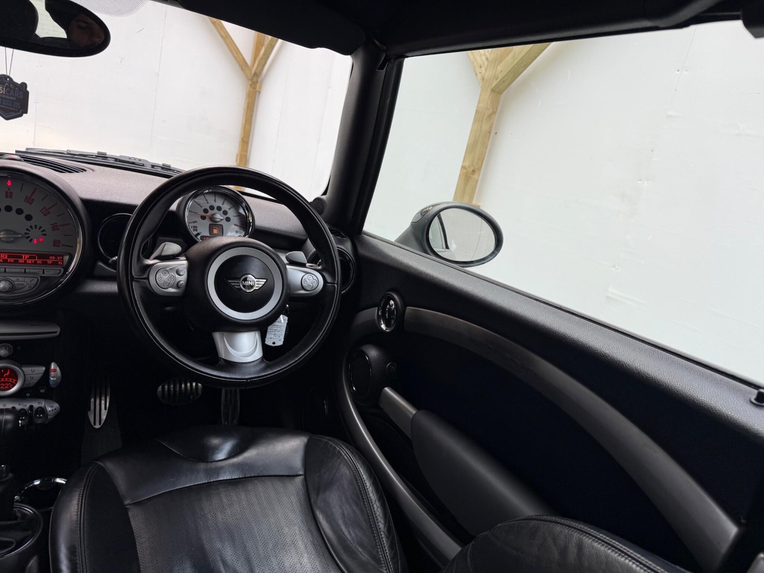 Used MINI Convertible 2009 for sale - 76522126: Photo 40