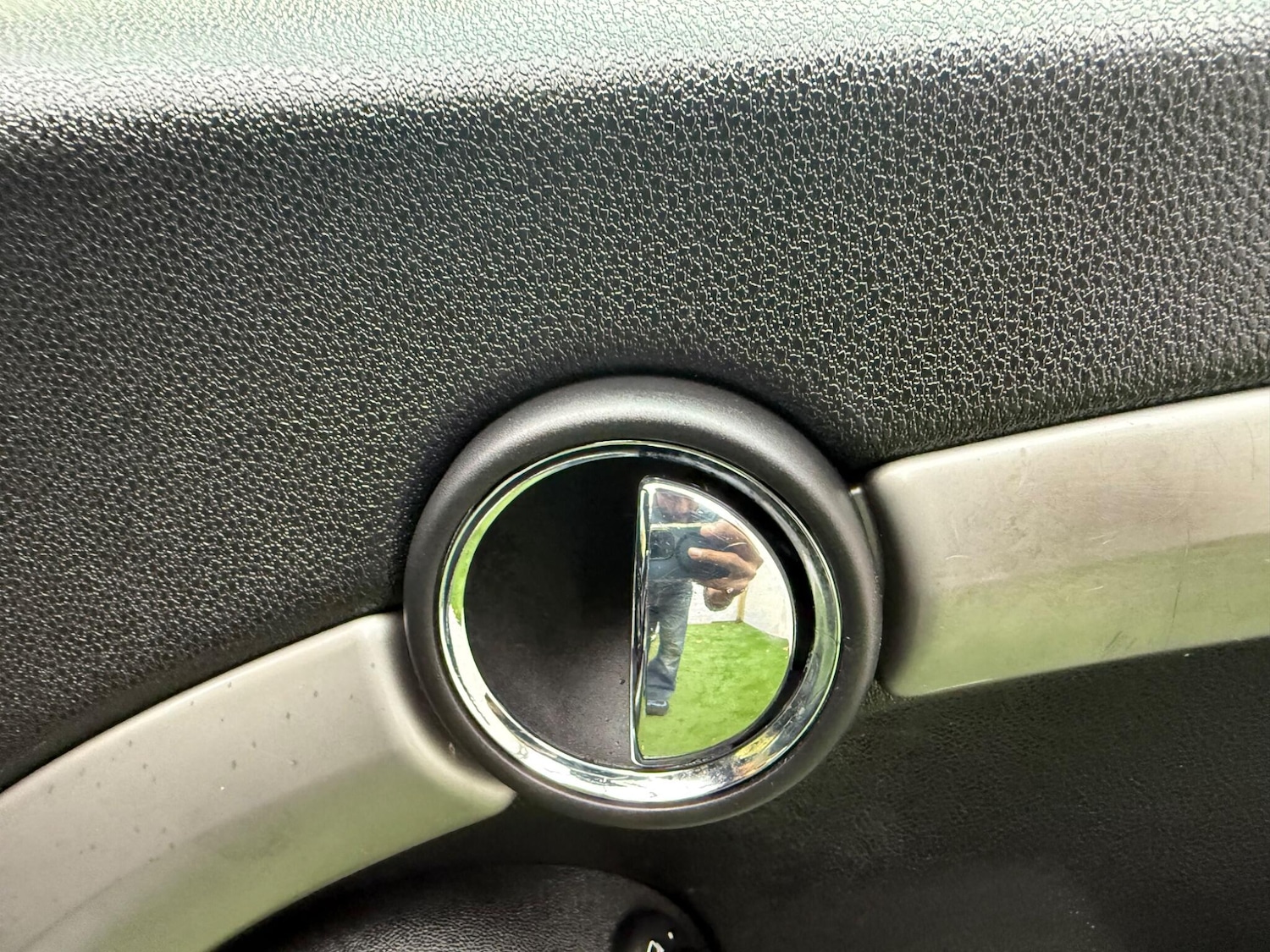 Used MINI Convertible 2009 for sale - 76522126: Photo 42