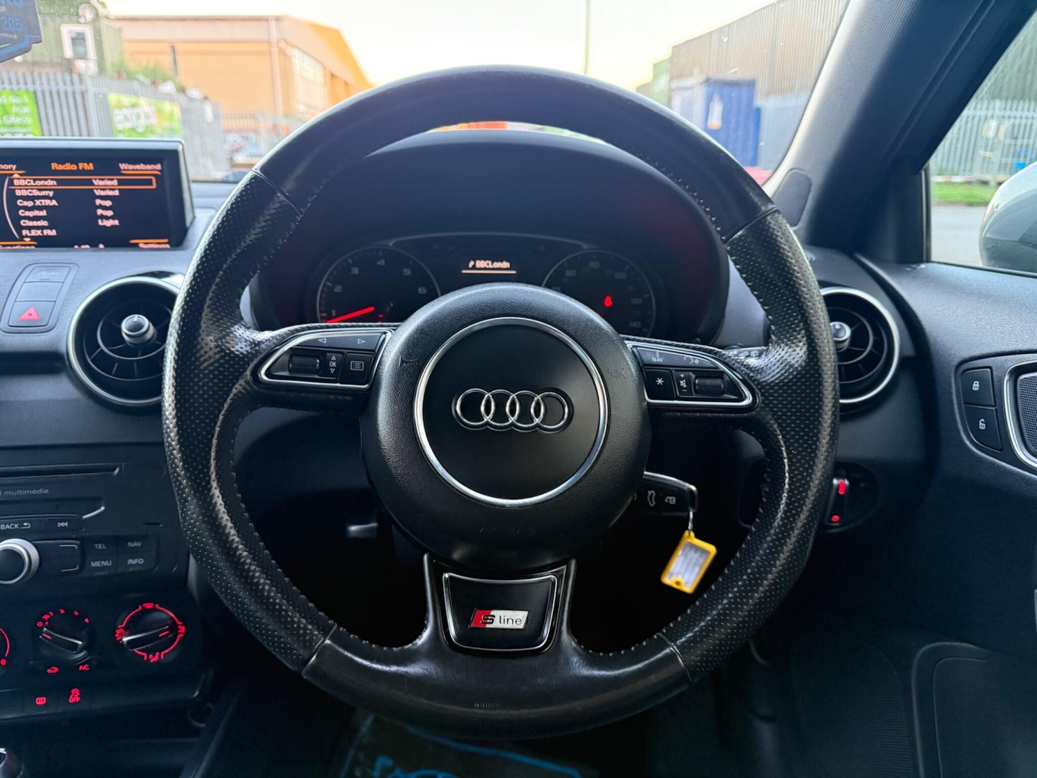 Used Audi A1 2010 for sale - 76613146: Photo 29