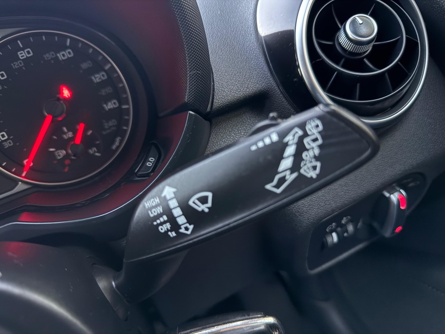 Used Audi A1 2010 for sale - 76613146: Photo 34