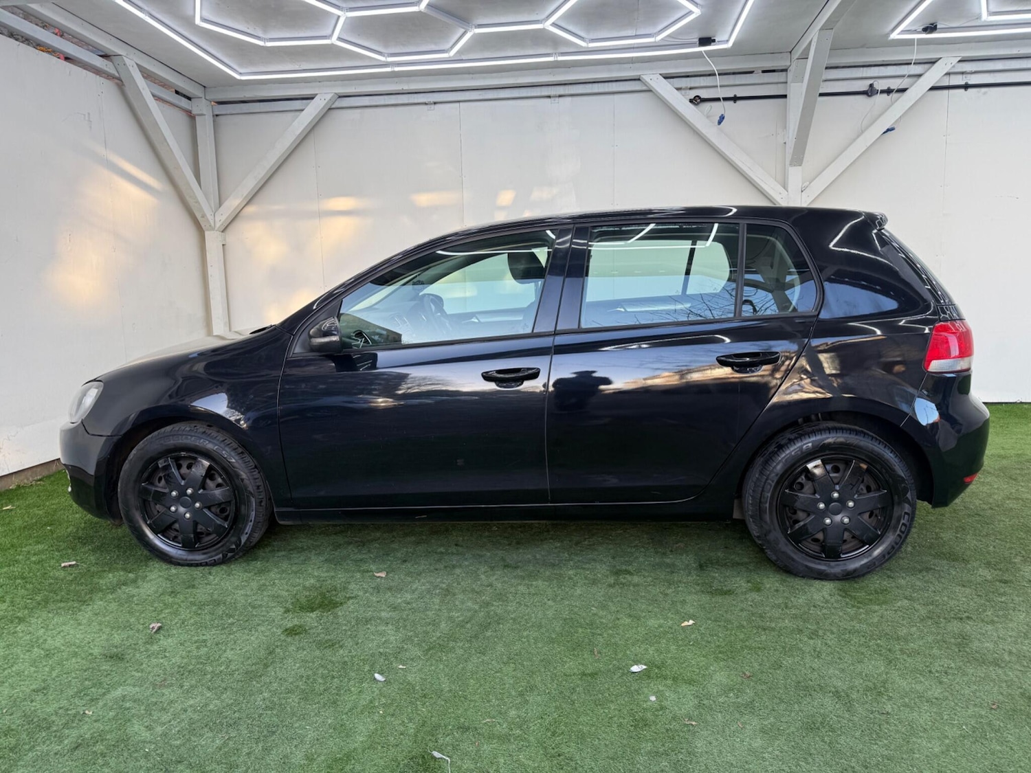 Used Volkswagen Golf 2011 for sale - 77098082: Photo 10