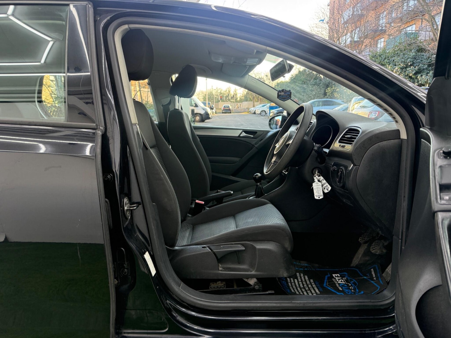 Used Volkswagen Golf 2011 for sale - 77098082: Photo 14