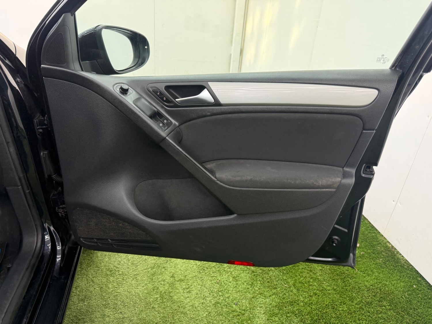 Used Volkswagen Golf 2011 for sale - 77098082: Photo 17