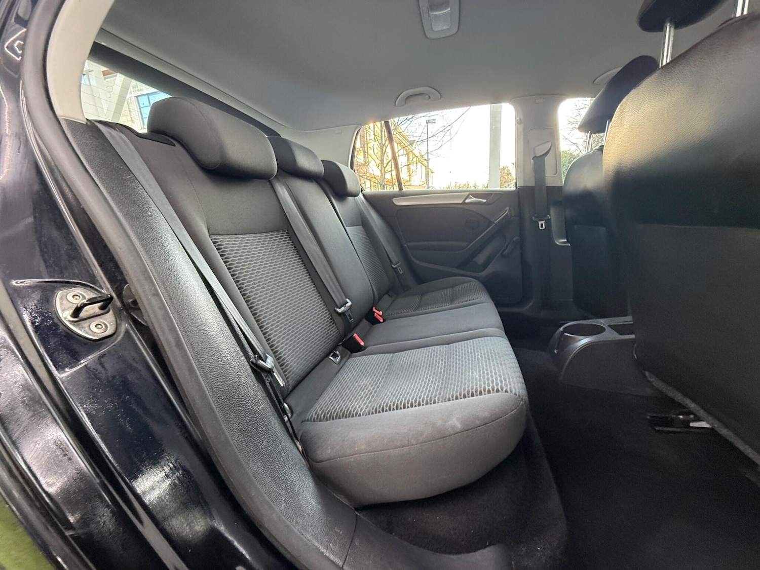 Used Volkswagen Golf 2011 for sale - 77098082: Photo 20