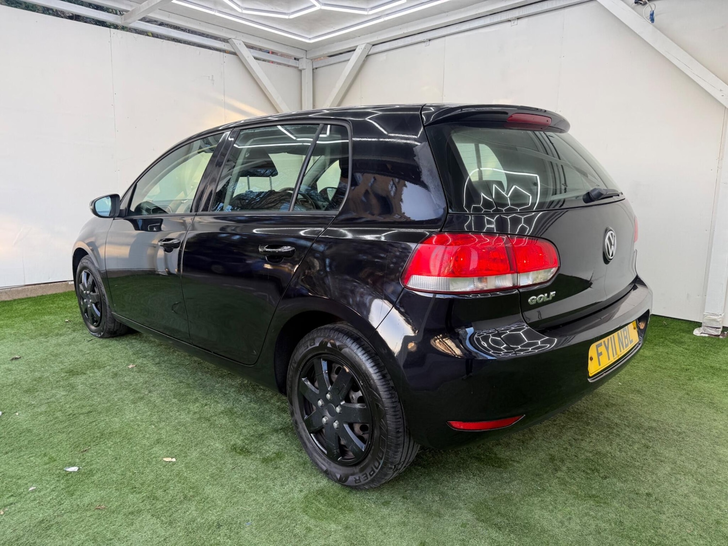 Used Volkswagen Golf 2011 for sale - 77098082: Photo 9