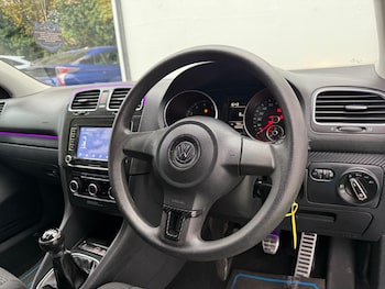 Used Volkswagen Golf 2011 for sale - 76260407: Photo 2
