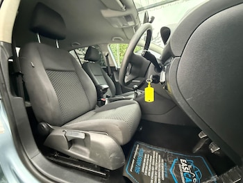 Used Volkswagen Golf 2011 for sale - 76260407: Photo 3