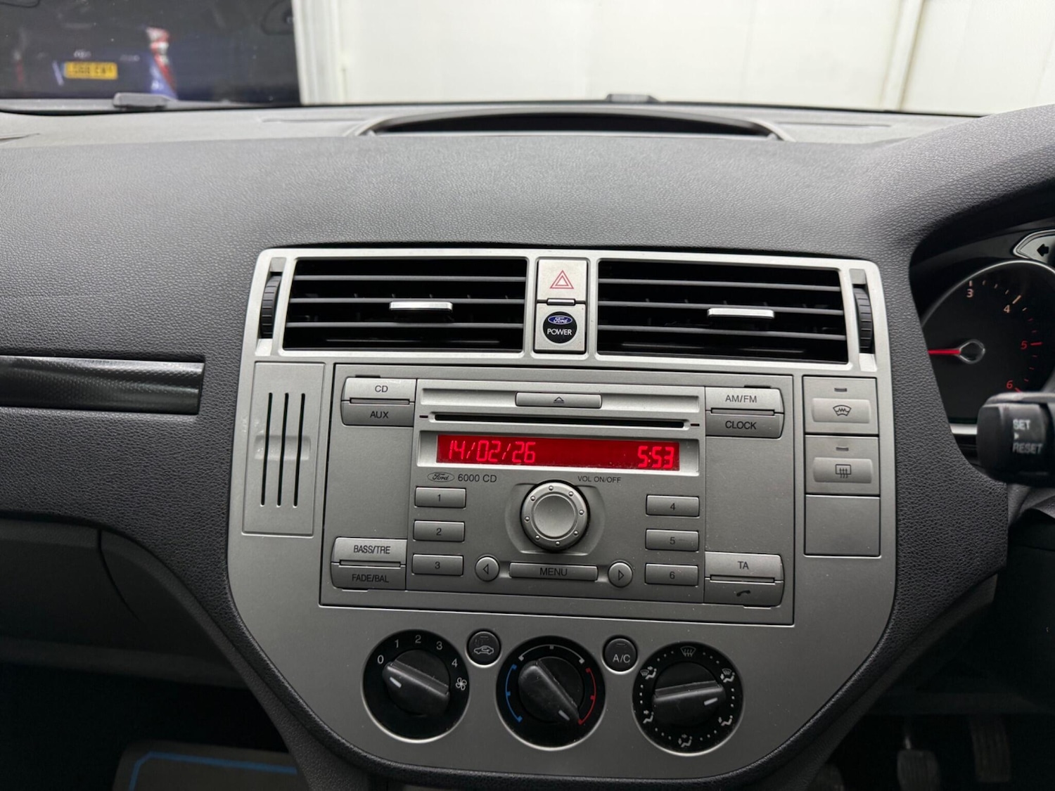 Used Ford Kuga 2009 for sale - 77550620: Photo 28