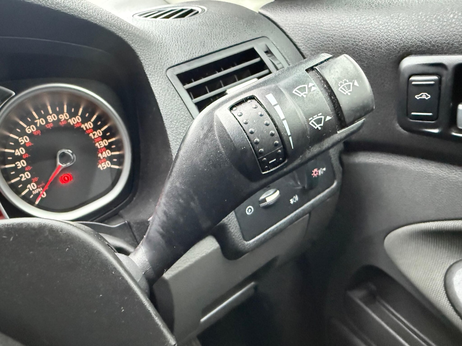 Used Ford Kuga 2009 for sale - 77550620: Photo 34