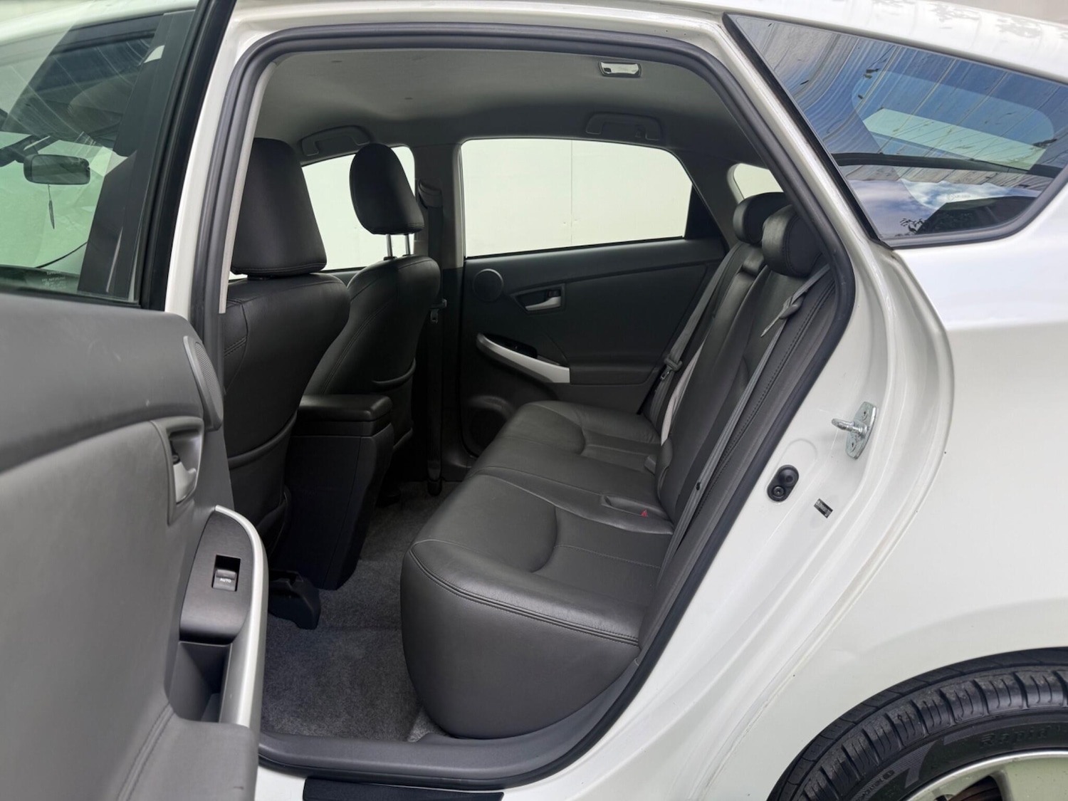 Used Toyota Prius 2010 for sale - 76378083: Photo 22