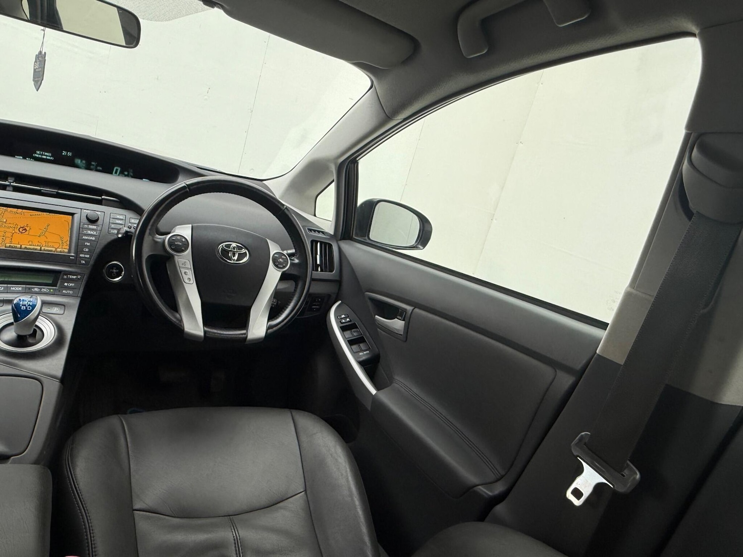 Used Toyota Prius 2010 for sale - 76378083: Photo 39