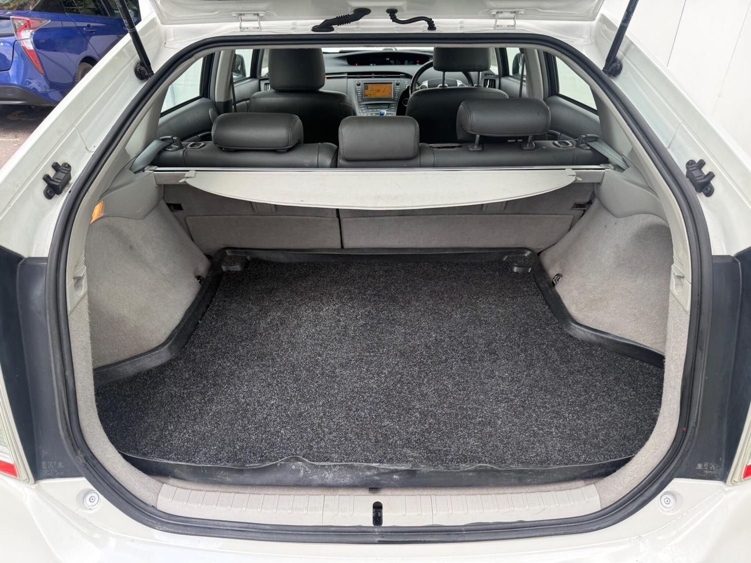 Used Toyota Prius 2010 for sale - 76378083: Photo 8