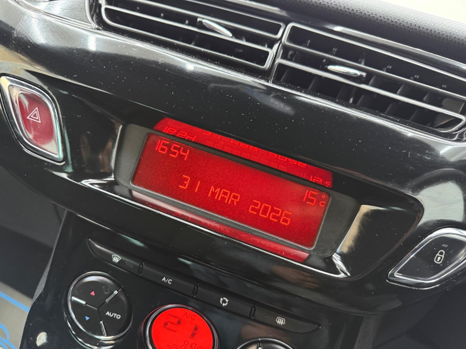 Used Citroen DS3 2013 for sale - 78100851: Photo 38