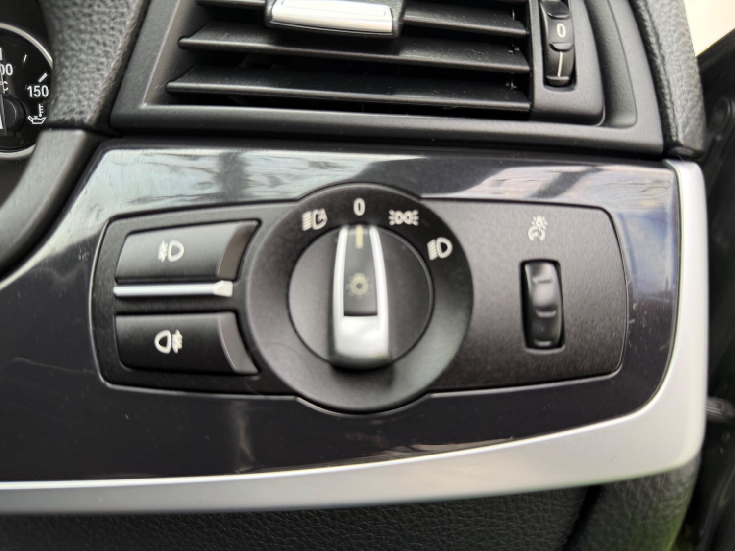 Used BMW 5 Series 2012 for sale - 76337141: Photo 43