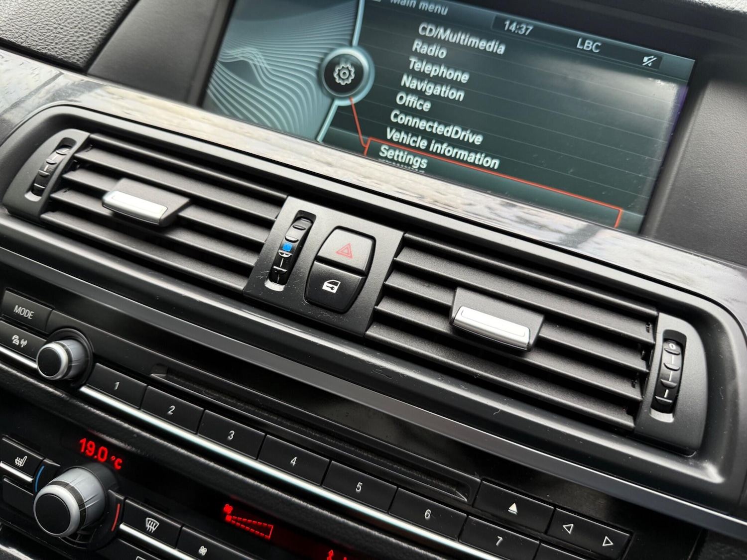 Used BMW 5 Series 2012 for sale - 76337141: Photo 54
