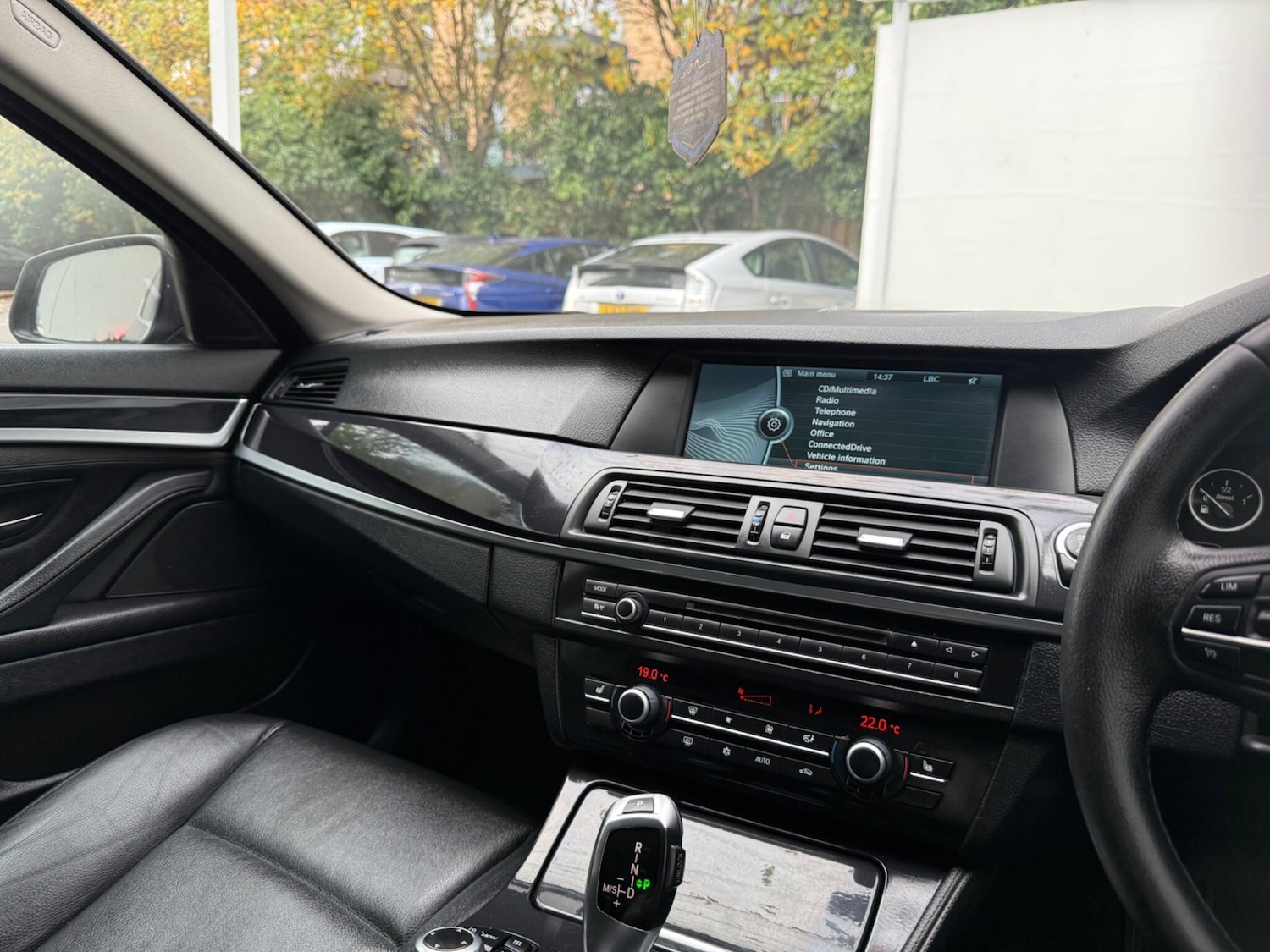 Used BMW 5 Series 2012 for sale - 76337141: Photo 58