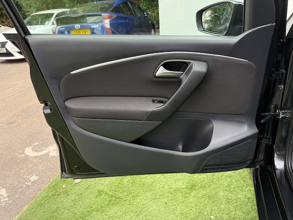 Used Volkswagen Polo 2014 for sale - 76247293: Photo 27