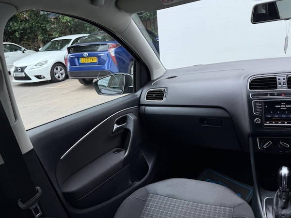 Used Volkswagen Polo 2014 for sale - 76247293: Photo 38