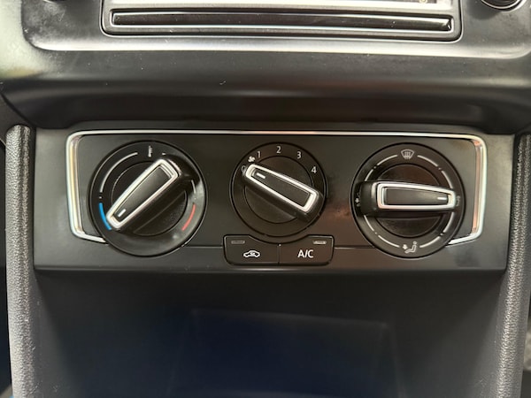 Used Volkswagen Polo 2014 for sale - 76247293: Photo 52