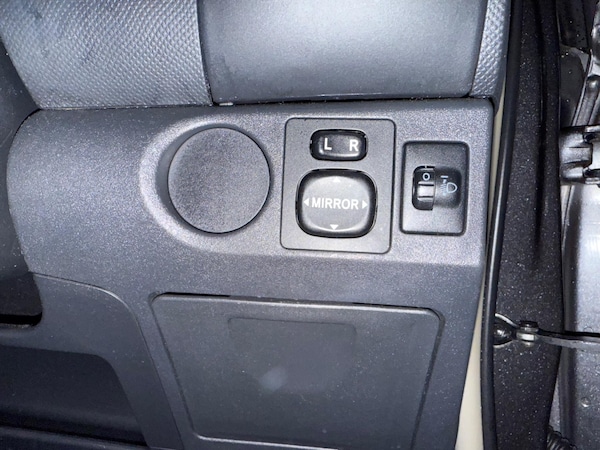 Used Toyota Yaris 2009 for sale - 76259647: Photo 40
