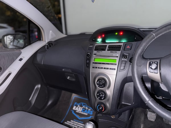 Used Toyota Yaris 2009 for sale - 76259647: Photo 47