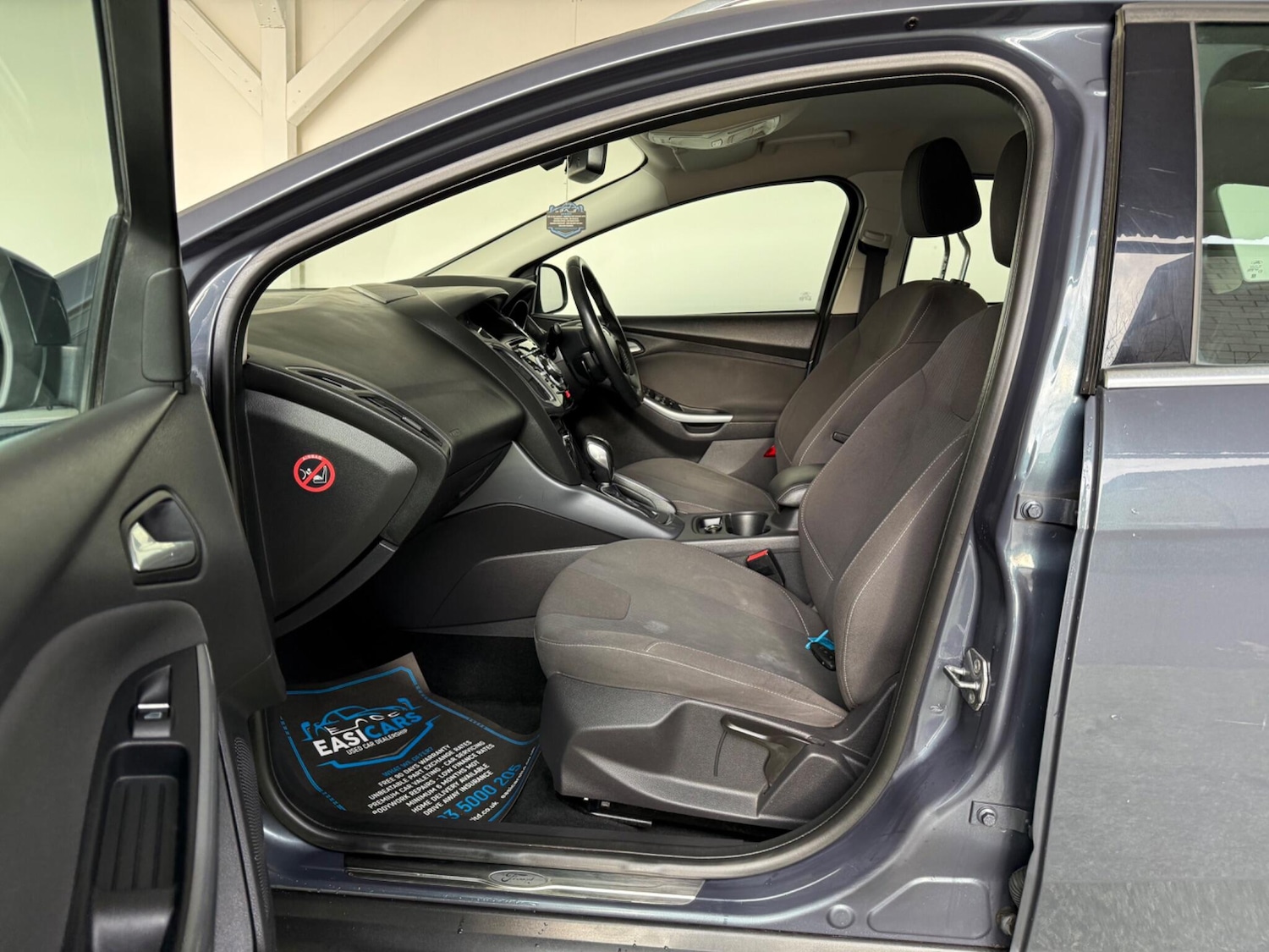 Used Ford Focus 2011 for sale - 76839842: Photo 25