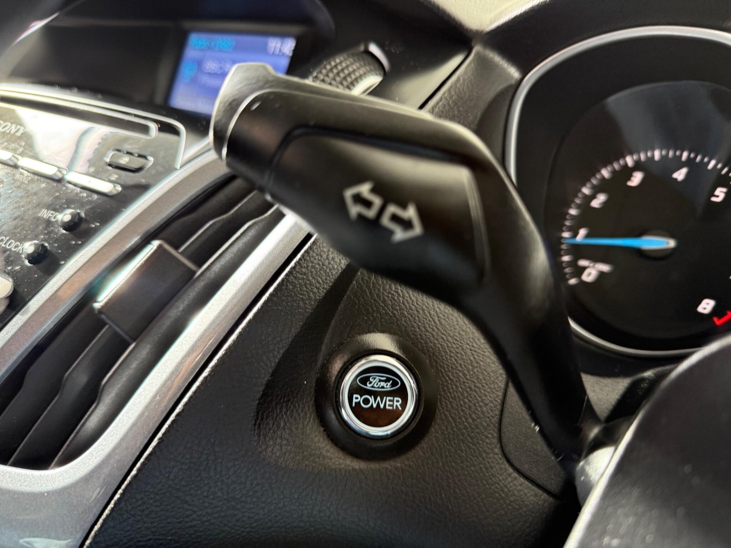 Used Ford Focus 2011 for sale - 76839842: Photo 35