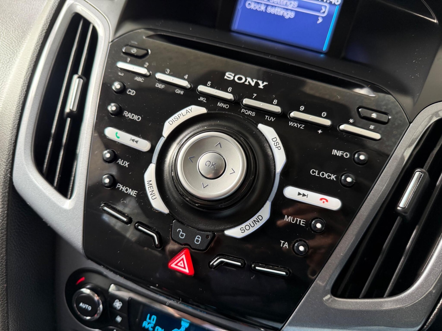 Used Ford Focus 2011 for sale - 76839842: Photo 48