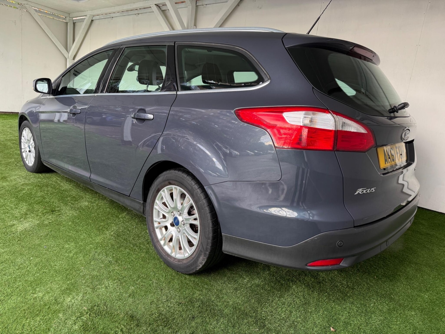 Used Ford Focus 2011 for sale - 76839842: Photo 9
