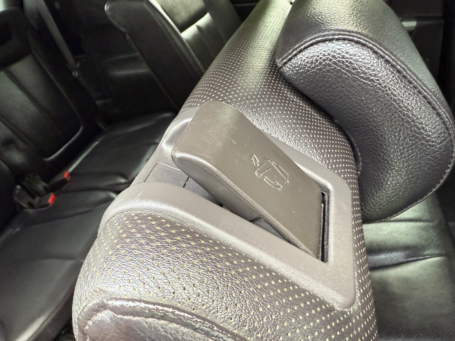 Used Hyundai Santa Fe 2012 for sale - 76138118: Photo 21