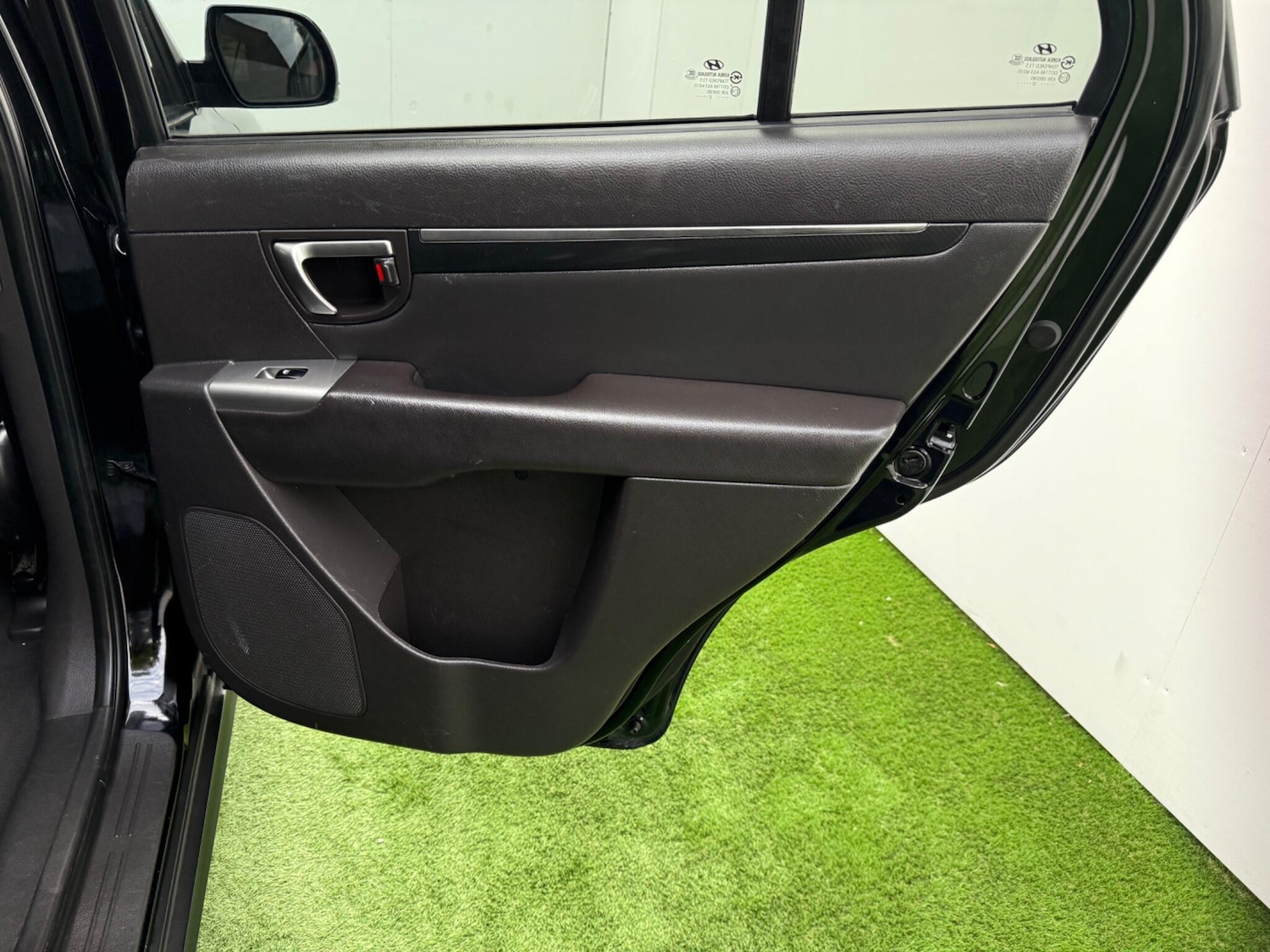 Used Hyundai Santa Fe 2012 for sale - 76138118: Photo 23