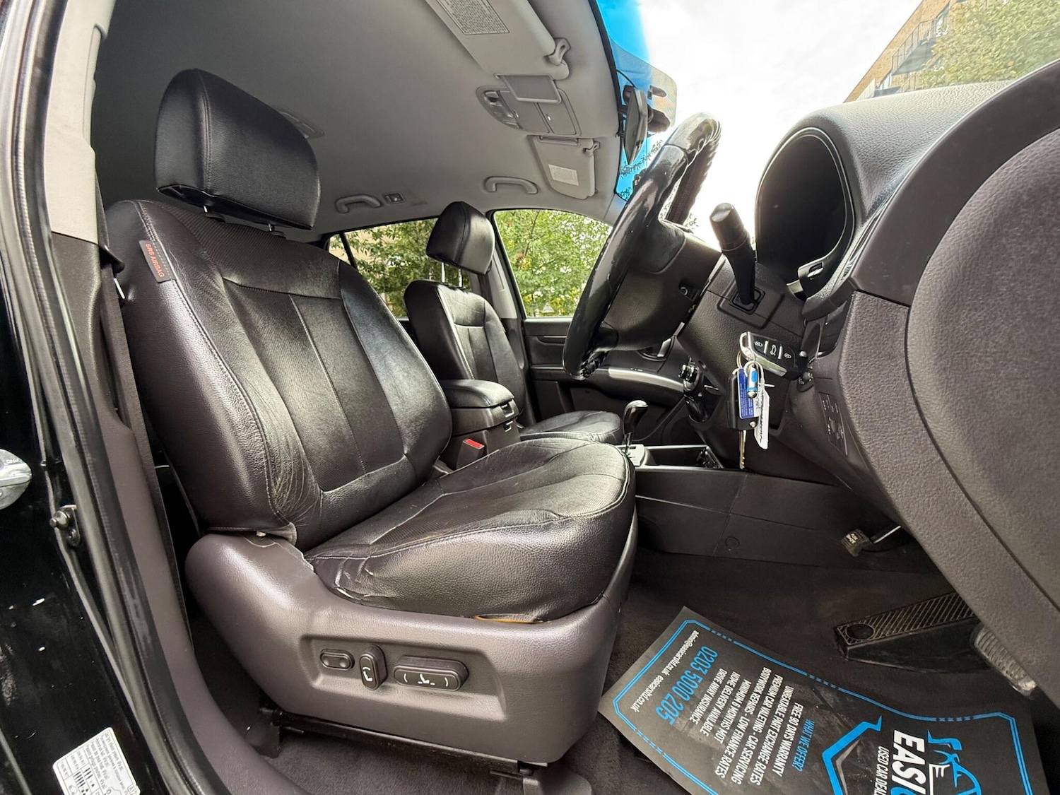 Used Hyundai Santa Fe 2012 for sale - 76138118: Photo 3