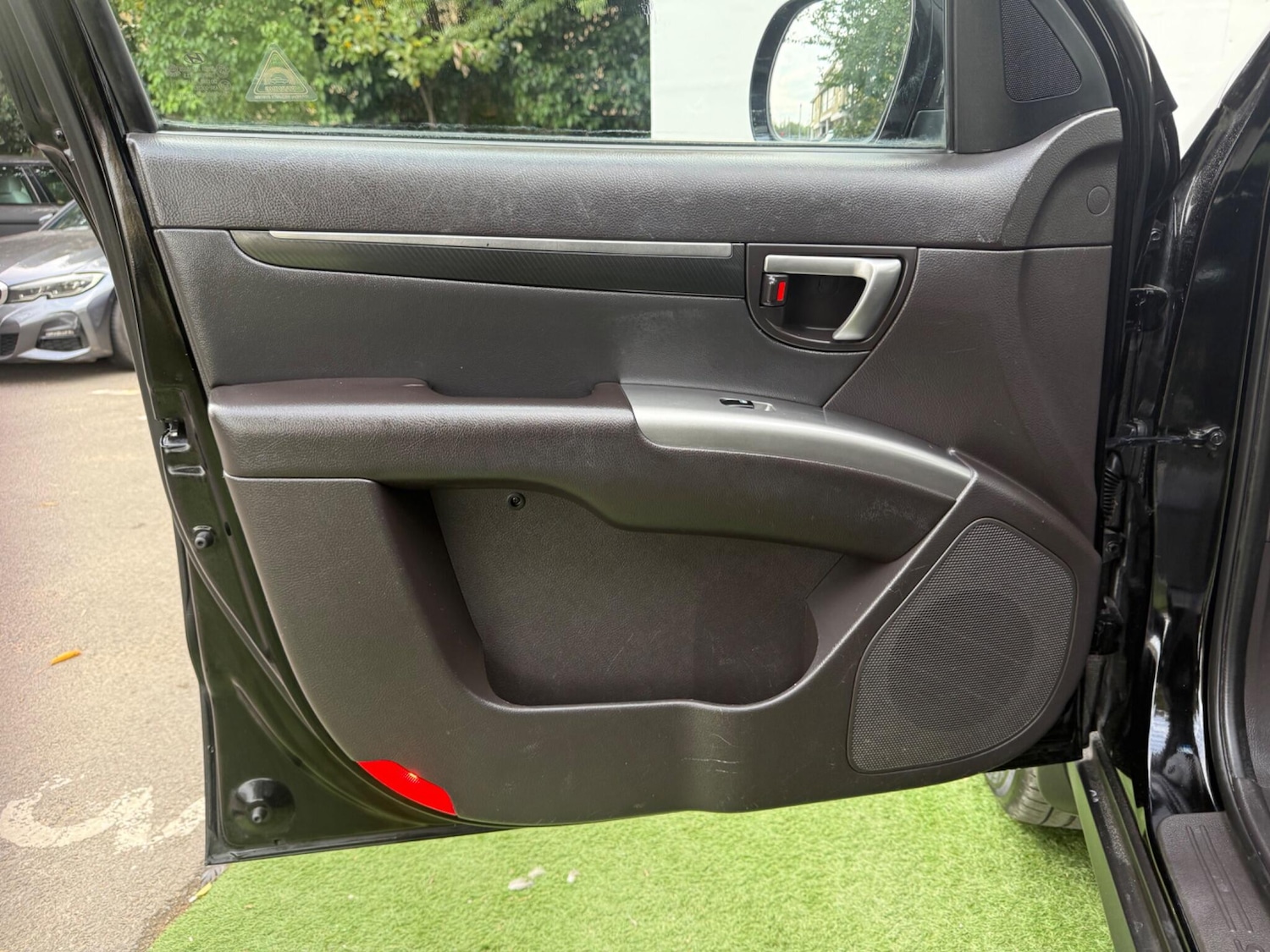 Used Hyundai Santa Fe 2012 for sale - 76138118: Photo 31