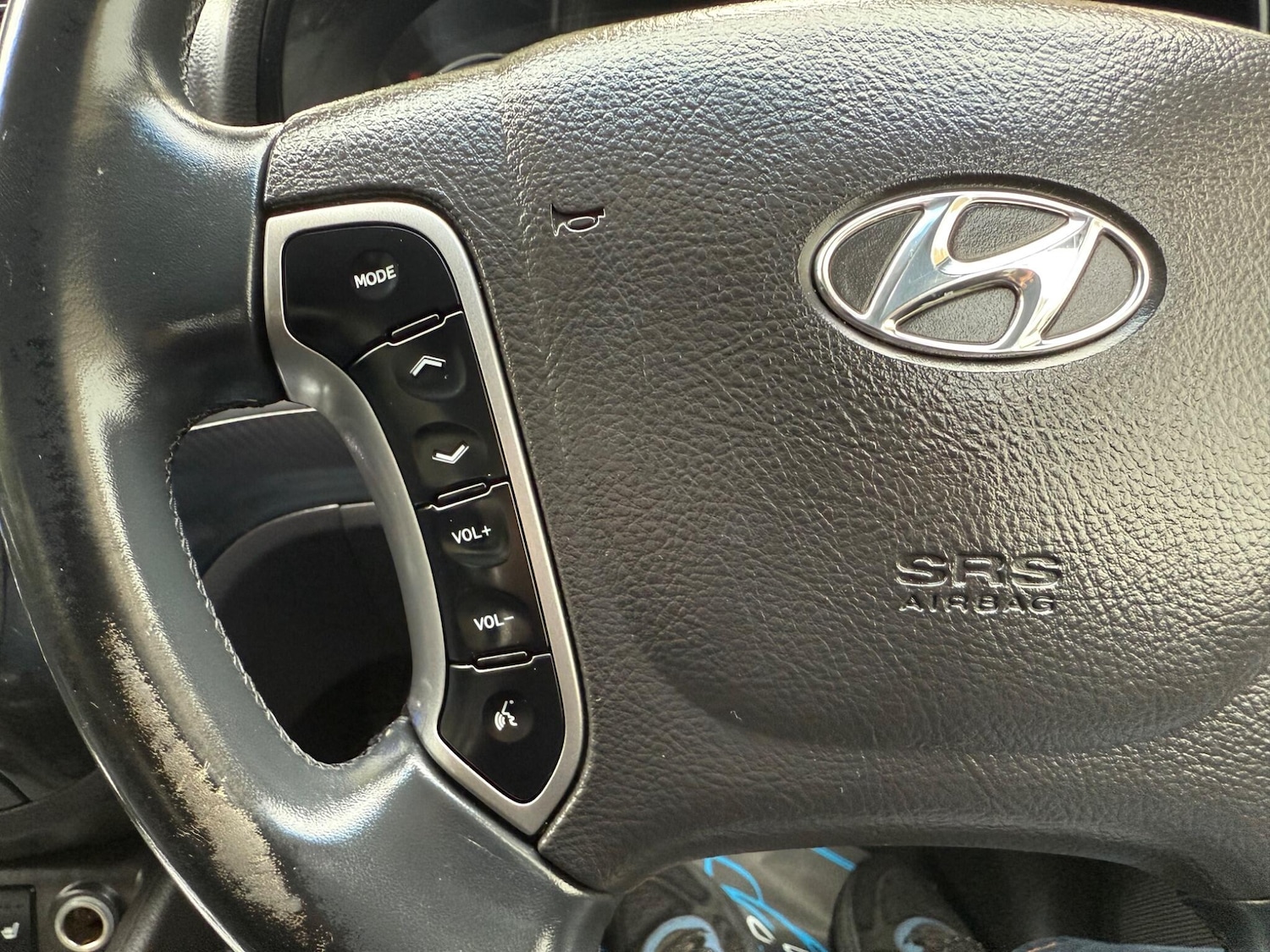 Used Hyundai Santa Fe 2012 for sale - 76138118: Photo 38