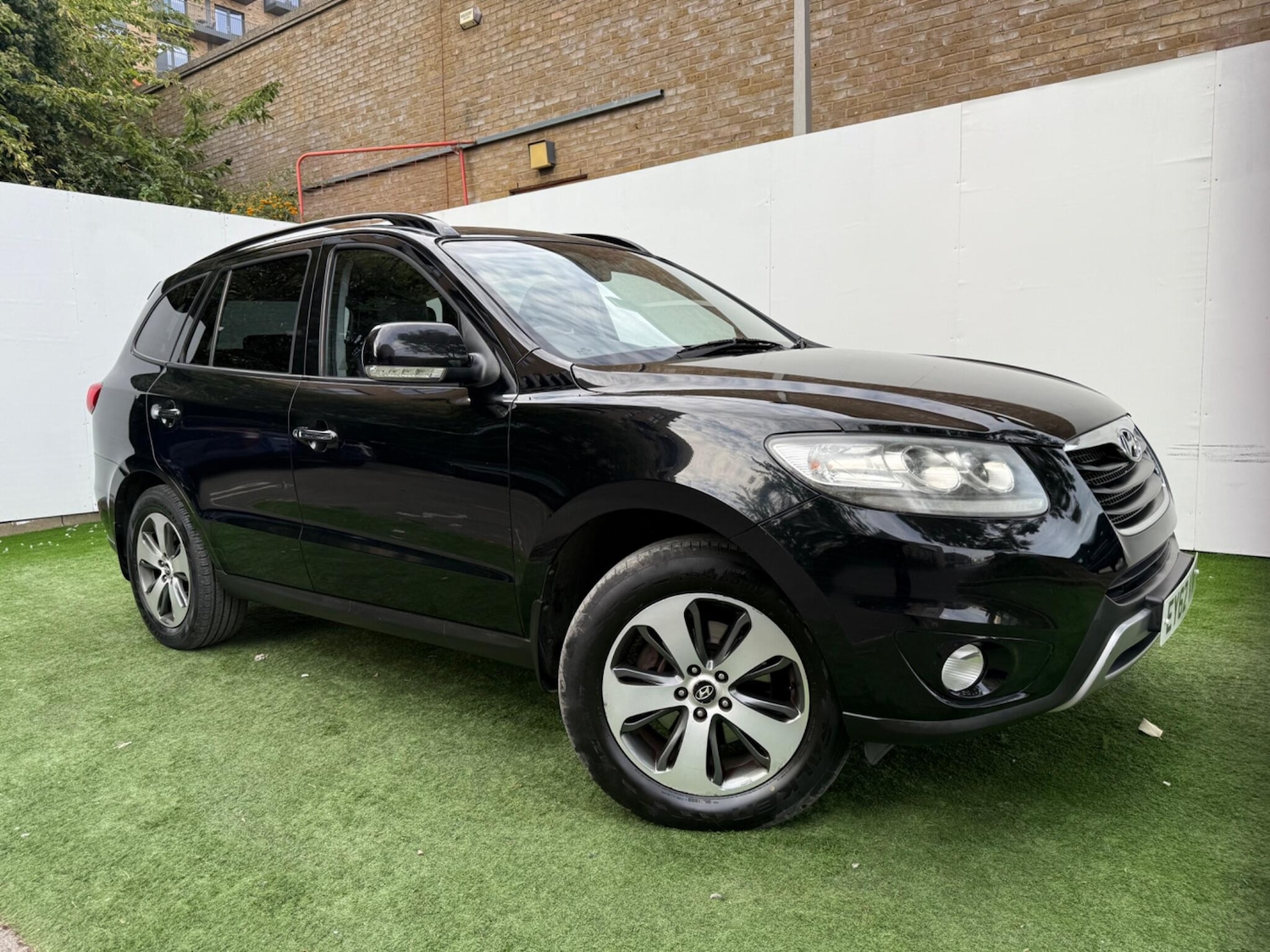 Used Hyundai Santa Fe 2012 for sale - 76138118: Photo 4