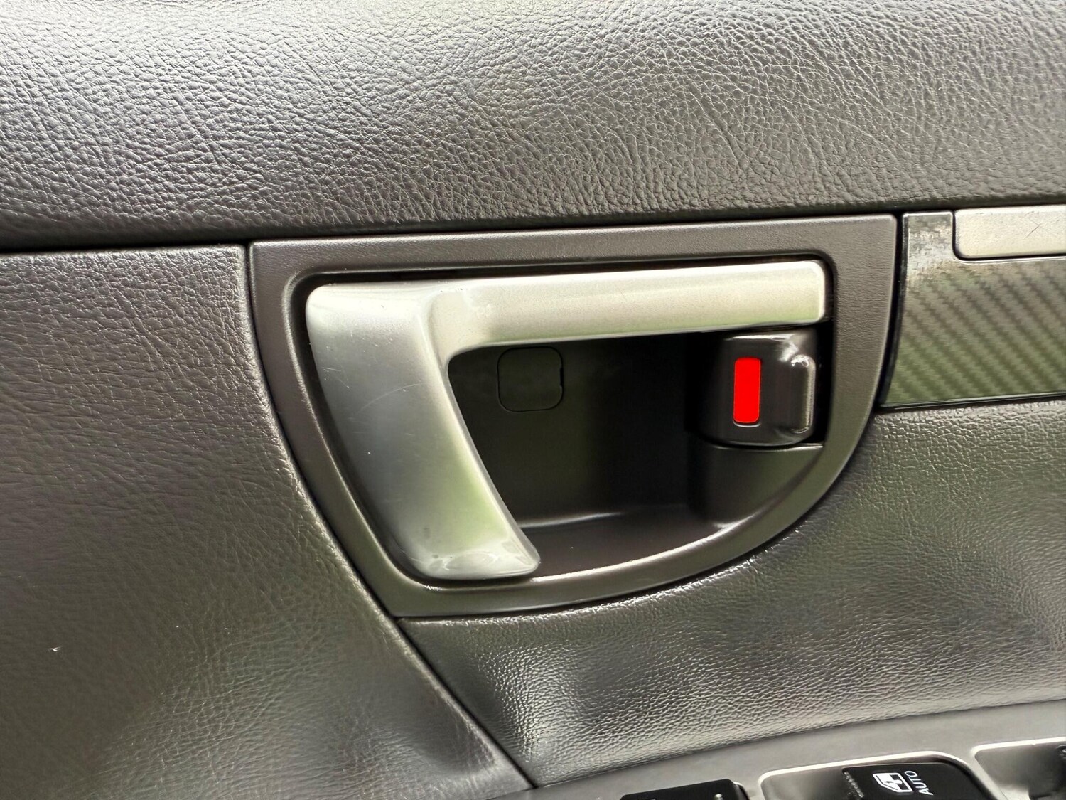 Used Hyundai Santa Fe 2012 for sale - 76138118: Photo 45