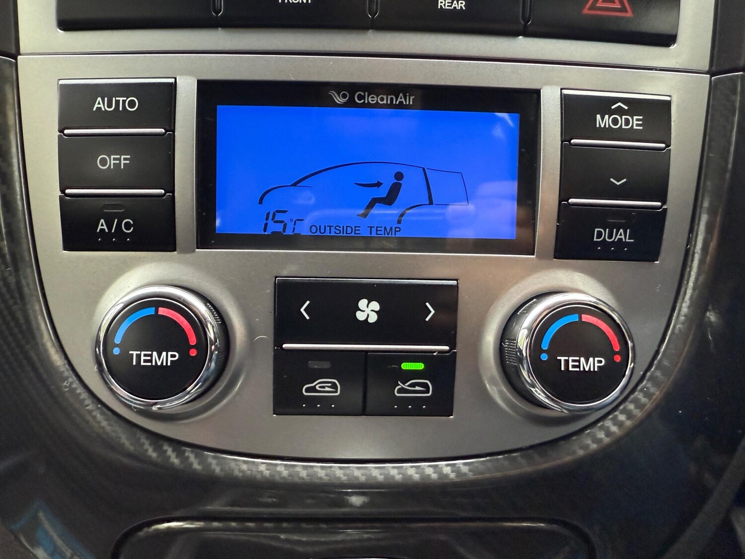 Used Hyundai Santa Fe 2012 for sale - 76138118: Photo 54