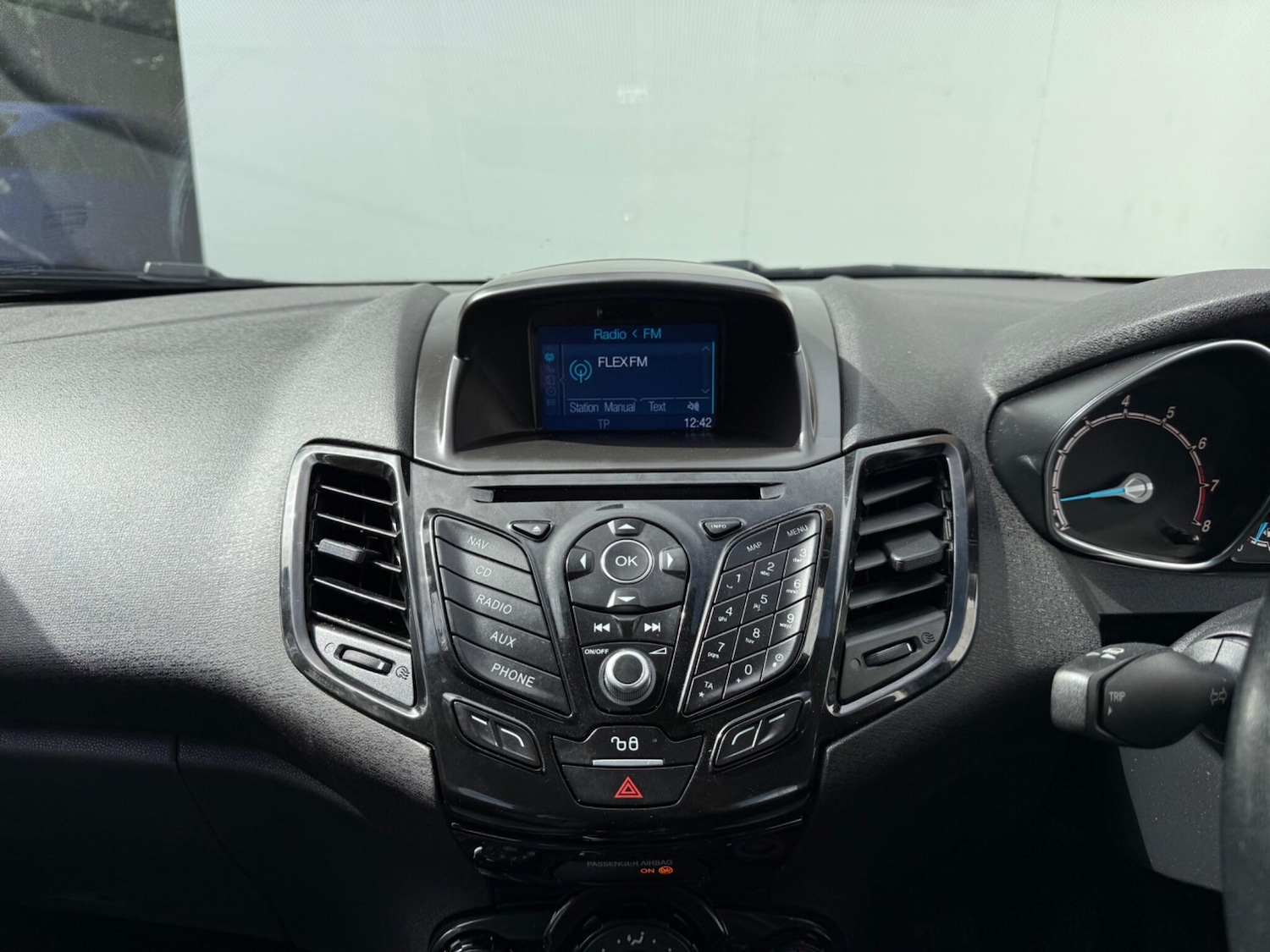 Vehicle 29