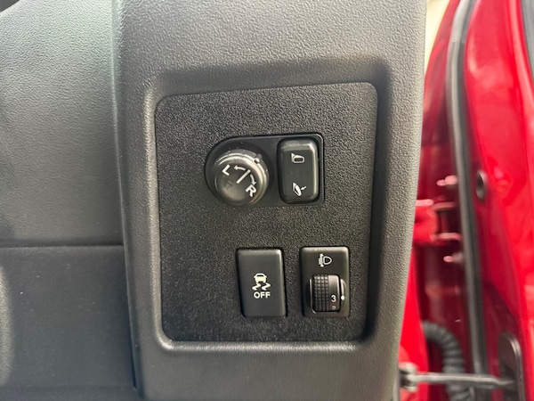 Used Nissan Qashqai 2012 for sale - 76270946: Photo 41