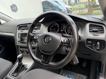 Used Volkswagen Golf 2015 for sale - 77255281: Photo