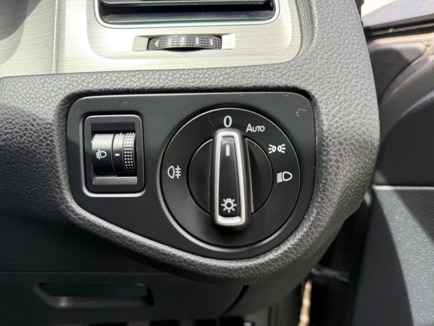 Used Volkswagen Golf 2015 for sale - 77255281: Photo 43