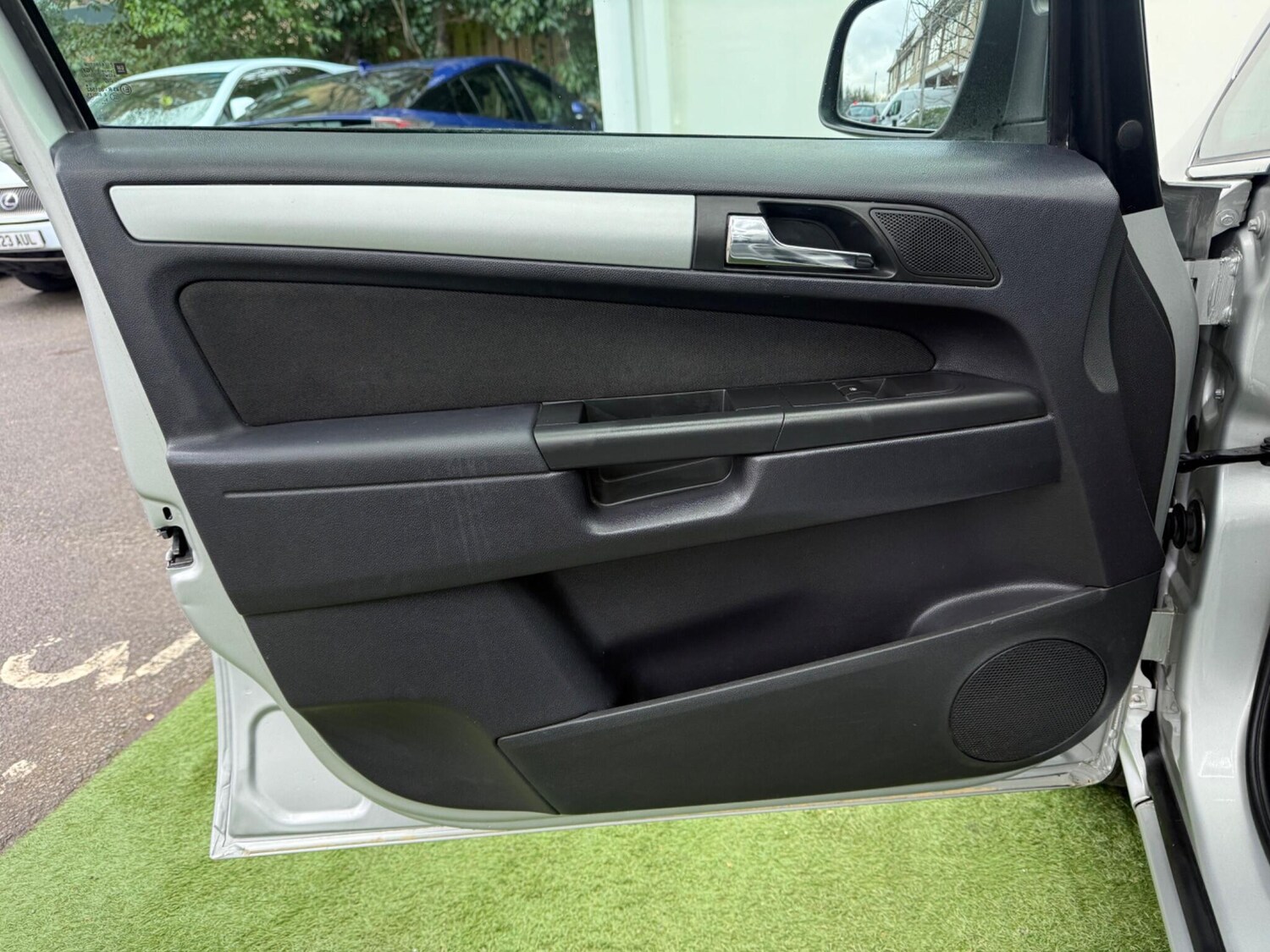 Used Vauxhall Zafira for sale - 77511328: Photo 32