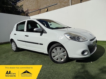 Used Renault Clio 2011 for sale - 76136356: Photo