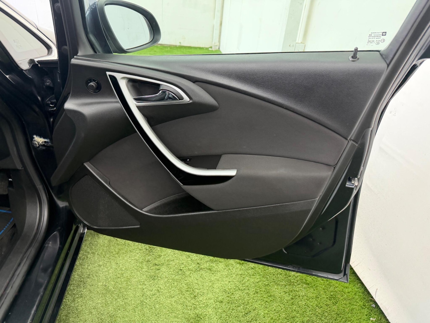 Used Vauxhall Astra 2013 for sale - 77892928: Photo 17