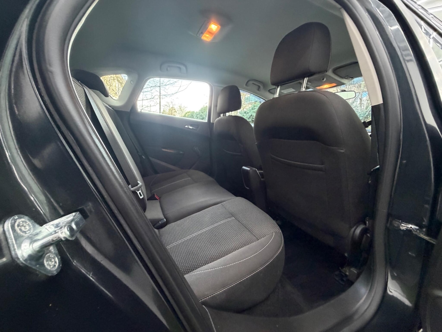 Used Vauxhall Astra 2013 for sale - 77892928: Photo 19